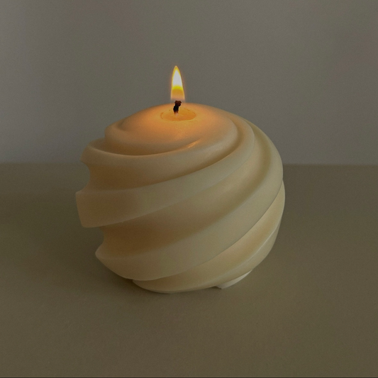 Large spiral ball candle